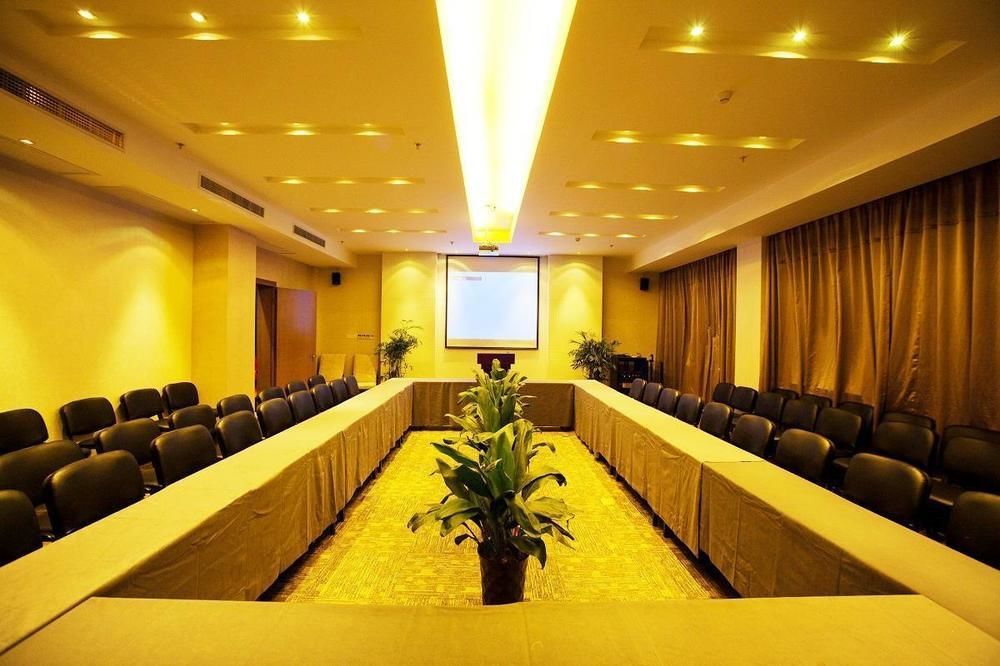 Heyi Hotel Hefei Changjiang Middle Road Екстериор снимка