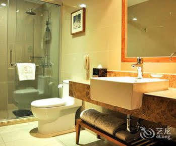 Heyi Hotel Hefei Changjiang Middle Road Екстериор снимка